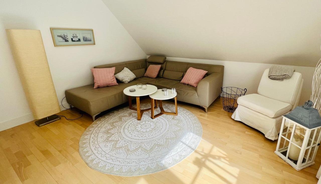 Ferienwohnung Im Tuermchen Oberfell Esterno foto
