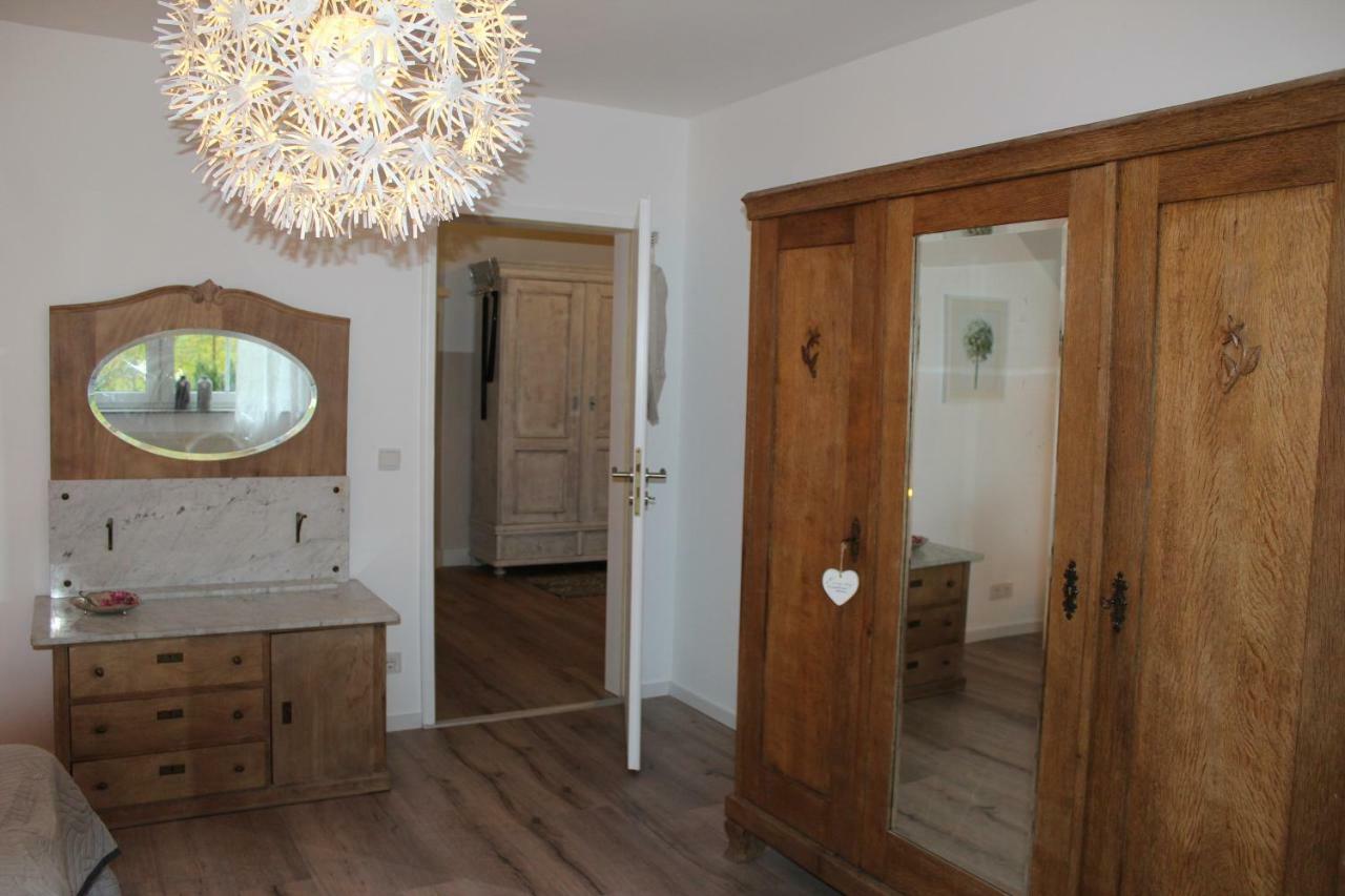 Ferienwohnung Im Tuermchen Oberfell Esterno foto