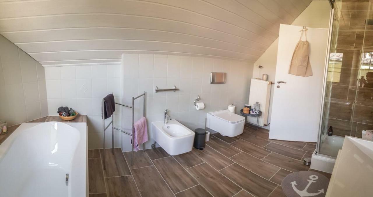 Ferienwohnung Im Tuermchen Oberfell Esterno foto